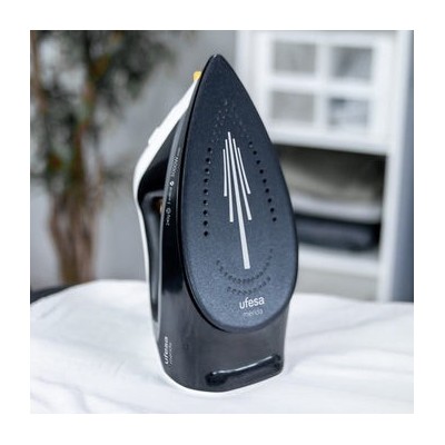 Ufesa PV3650 Mérida Plancha vapor-seco Suela de cerámica 3000 W Negro, Blanco